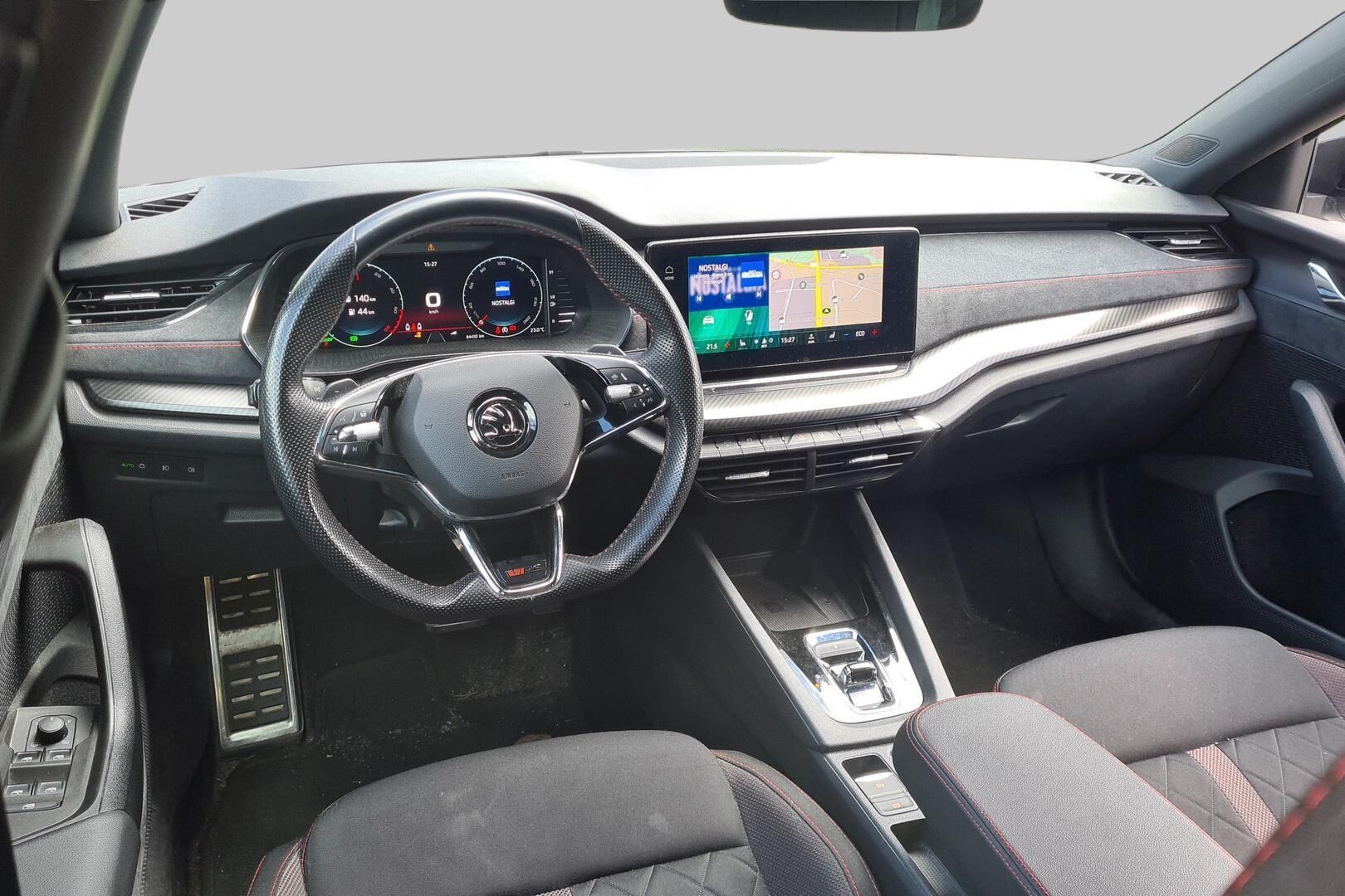 Skoda Octavia iso kuva 1
