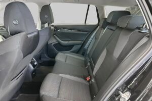 Skoda Octavia esikatselu 10