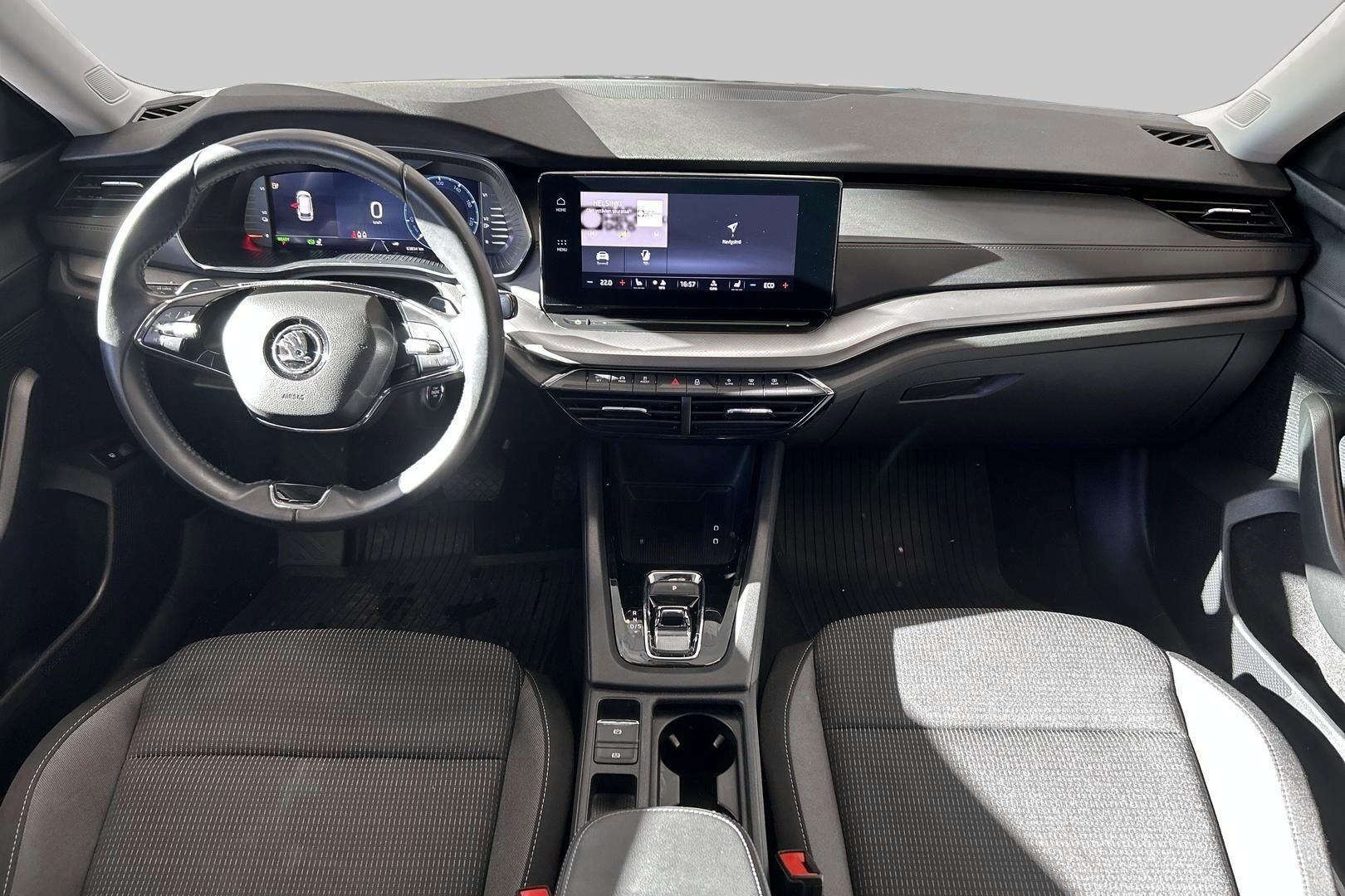 Skoda Octavia iso kuva 11