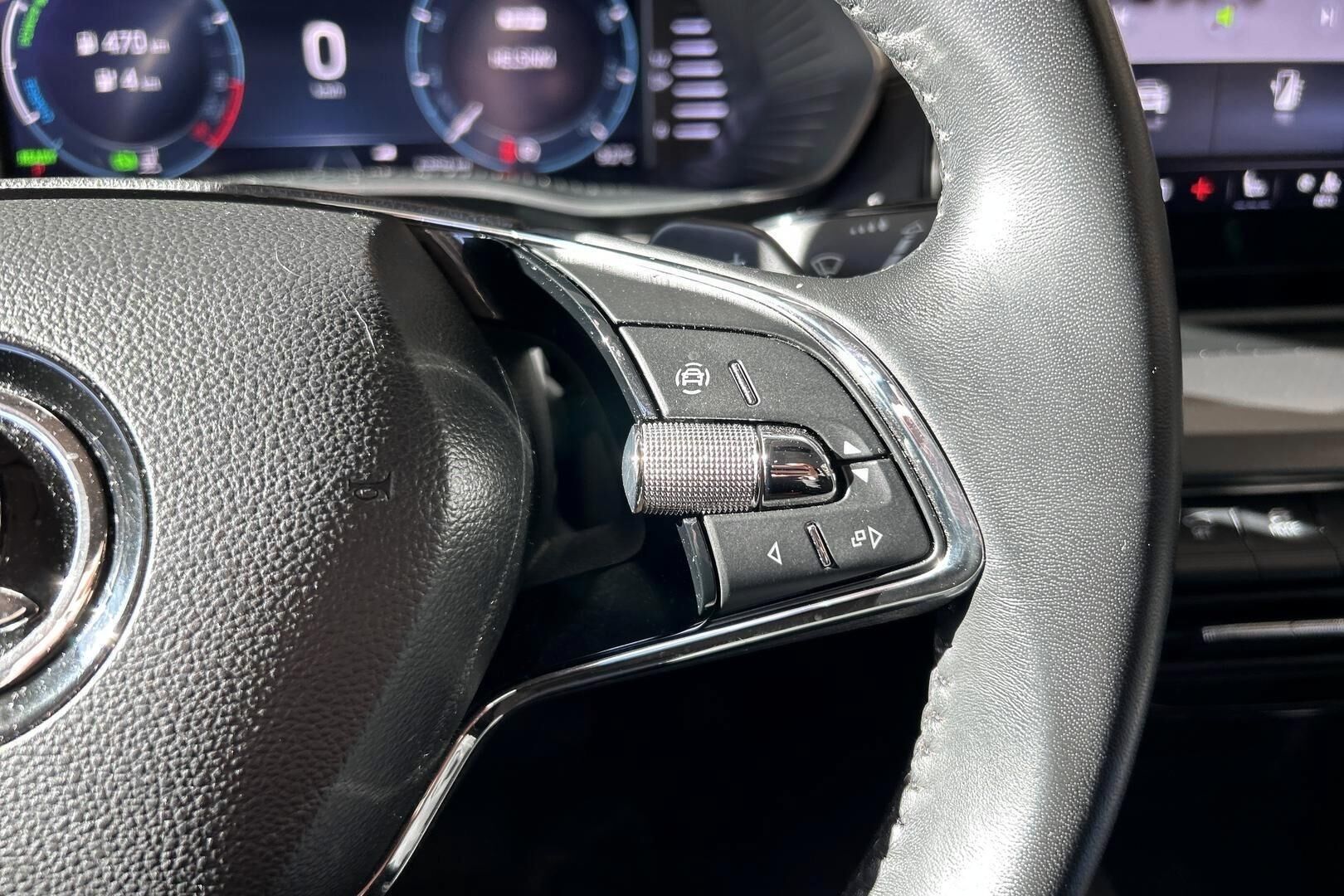 Skoda Octavia iso kuva 16