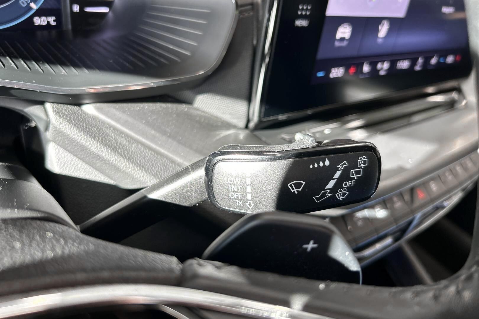 Skoda Octavia iso kuva 18