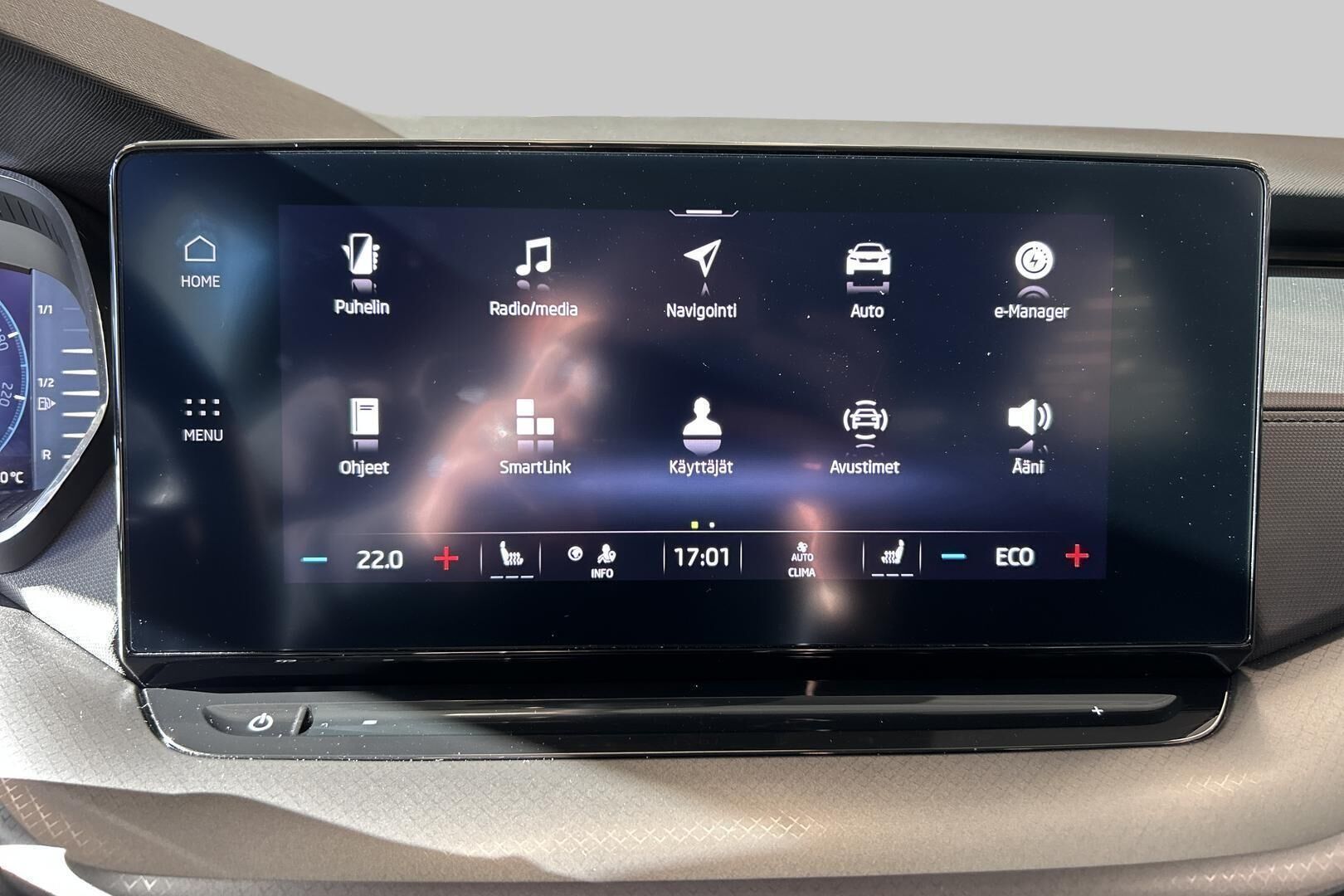 Skoda Octavia iso kuva 25