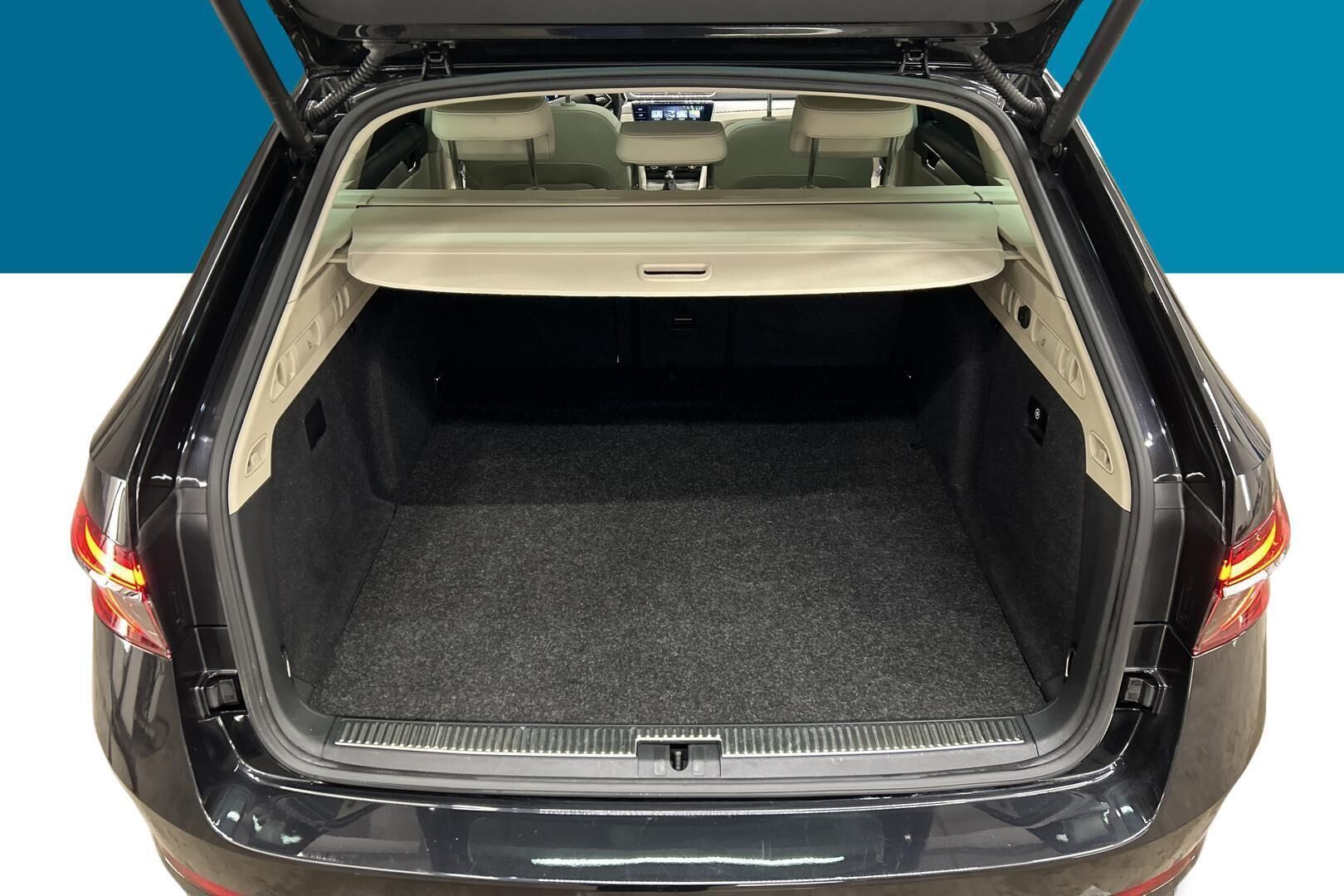 Skoda Superb iso kuva 7