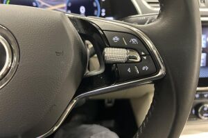 Skoda Superb esikatselu 23