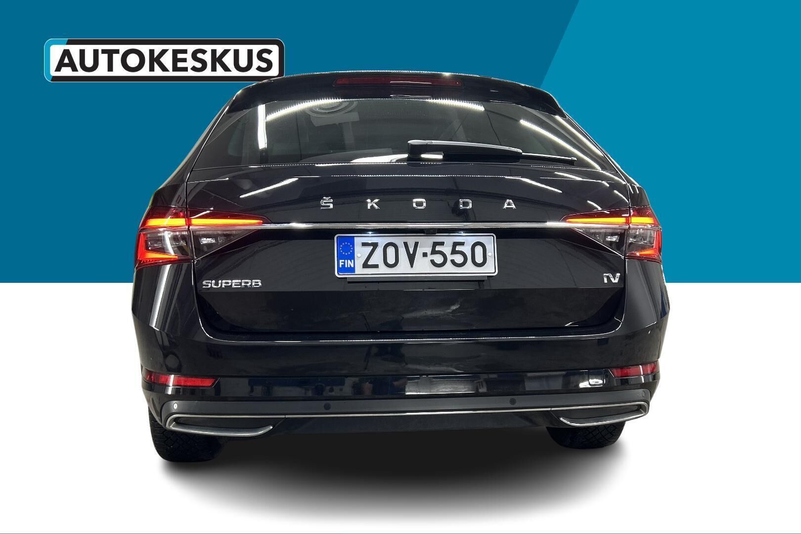 Skoda Superb iso kuva 20