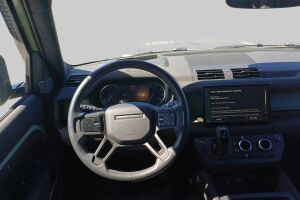 Land Rover Defender esikatselu 2