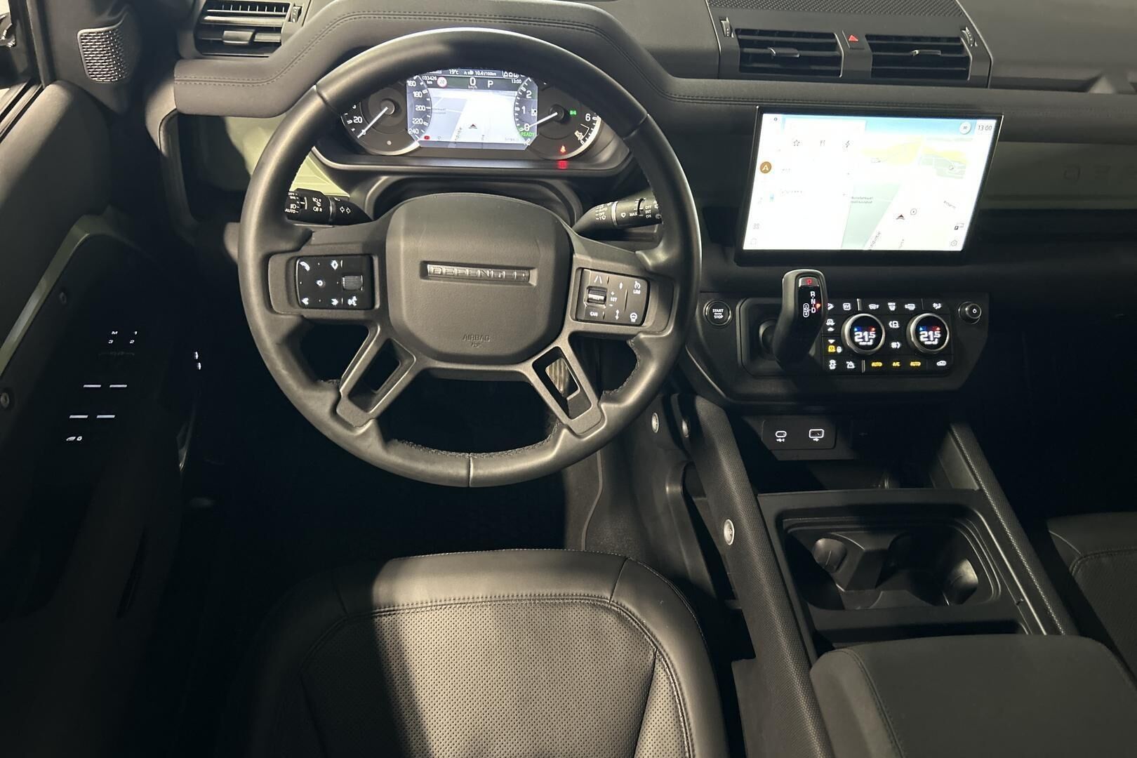 Land Rover Defender iso kuva 23
