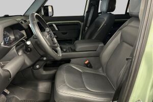 Land Rover Defender esikatselu 9