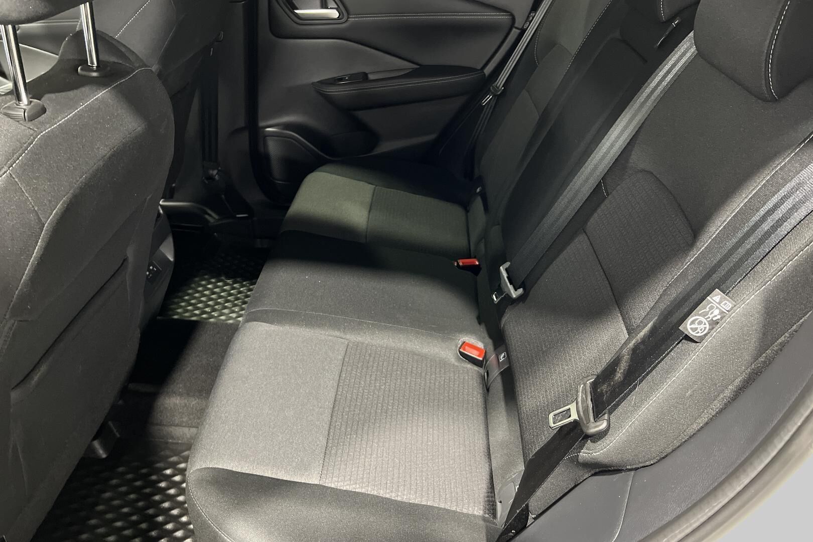 Nissan Qashqai iso kuva 10