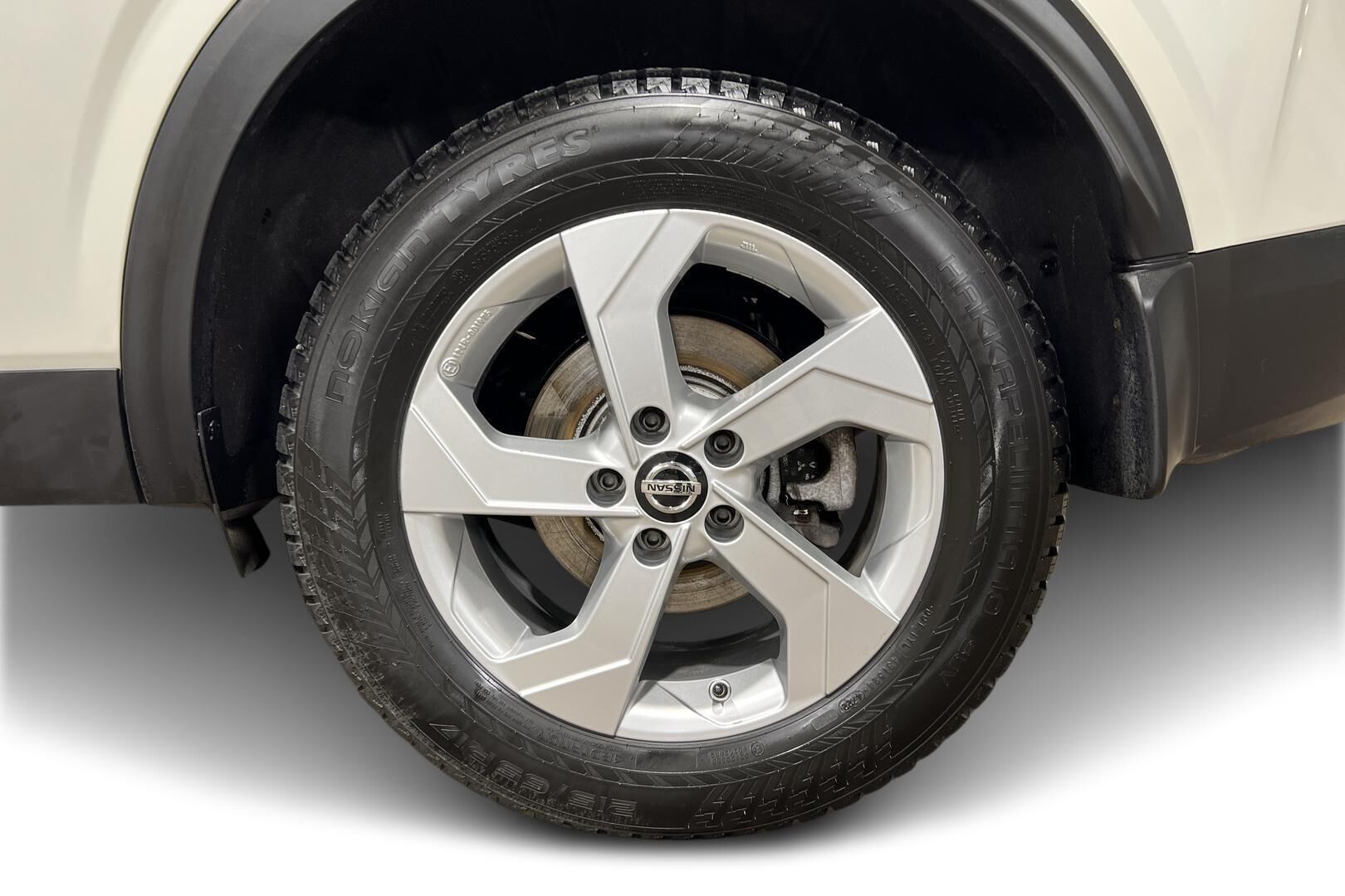 Nissan Qashqai iso kuva 13