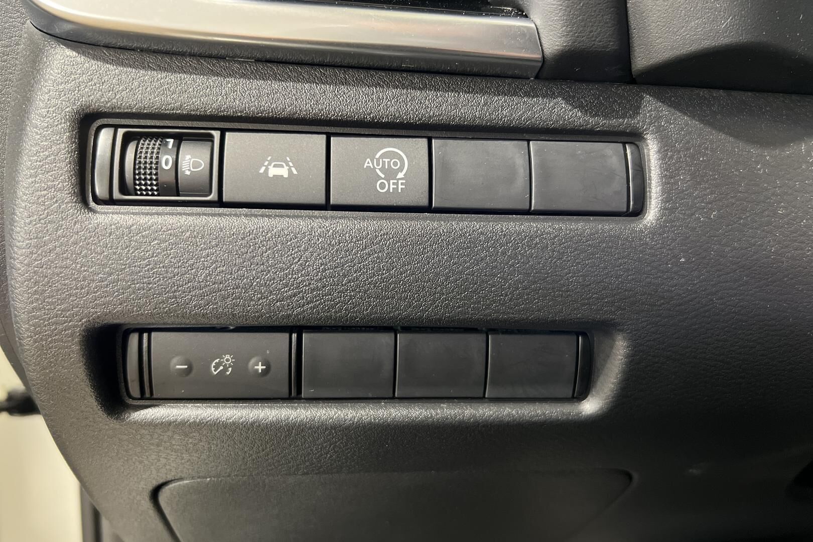 Nissan Qashqai iso kuva 14