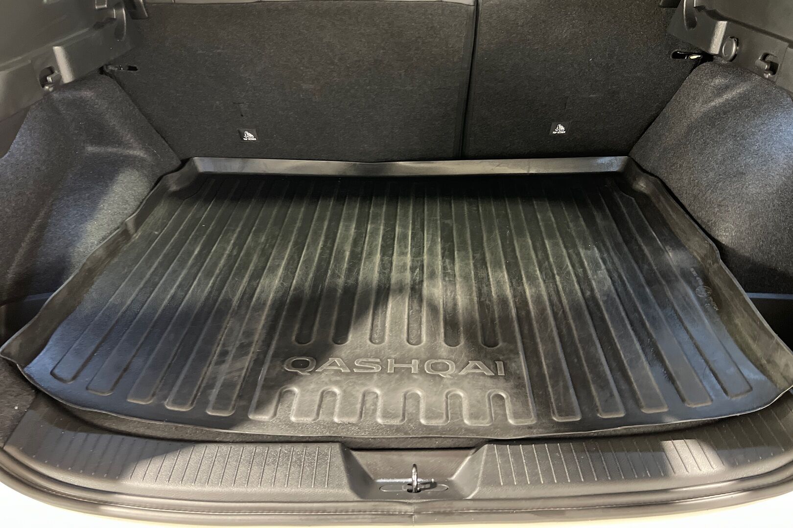 Nissan Qashqai iso kuva 10