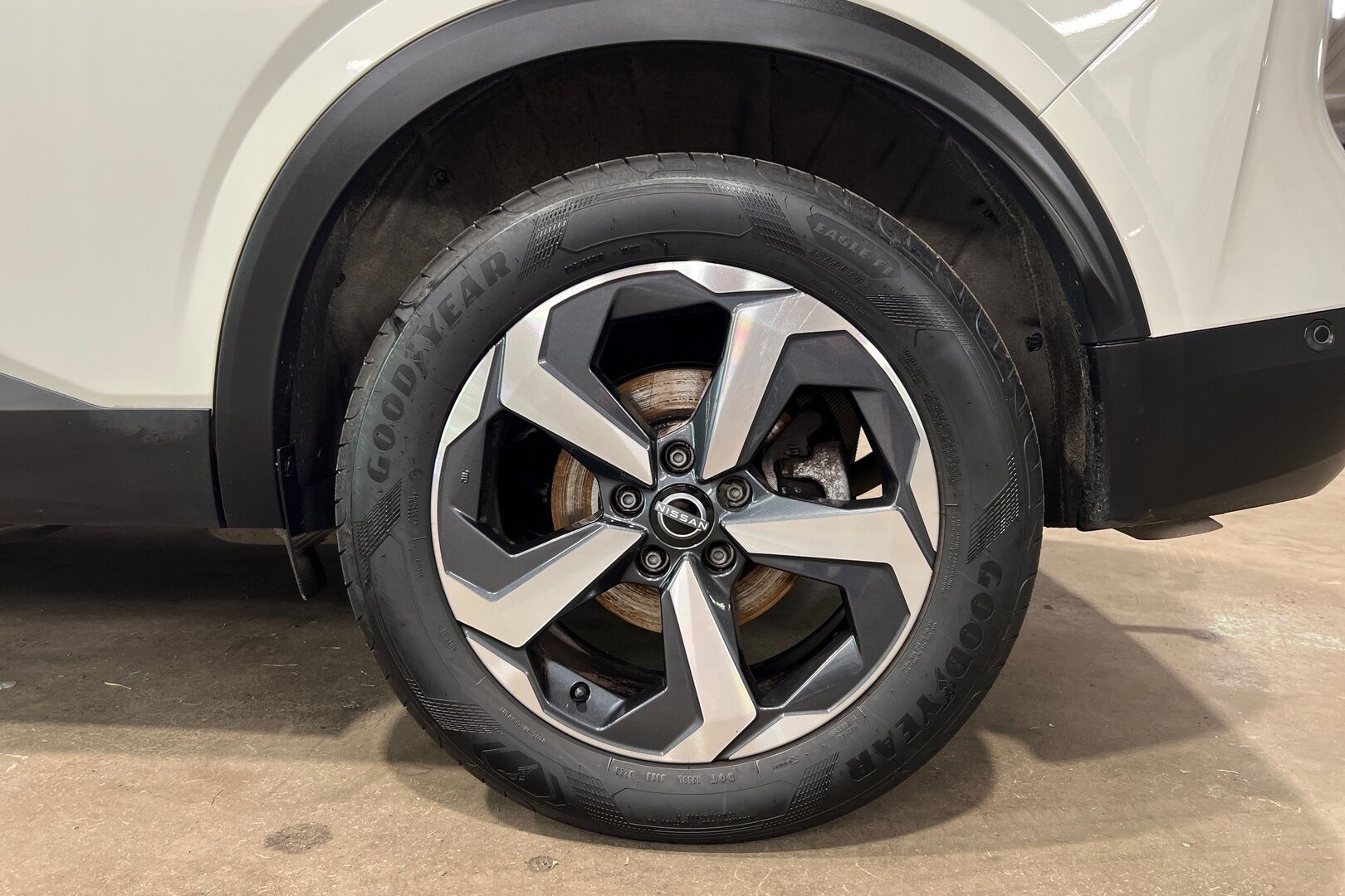 Nissan Qashqai iso kuva 12