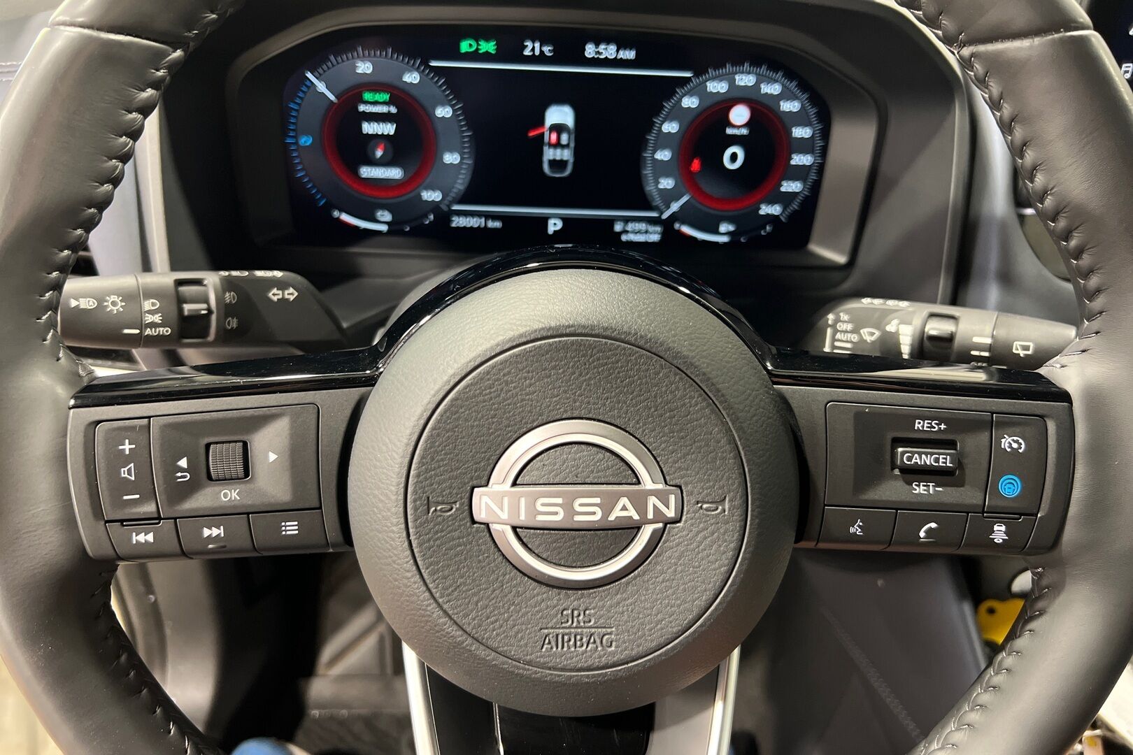Nissan Qashqai iso kuva 16