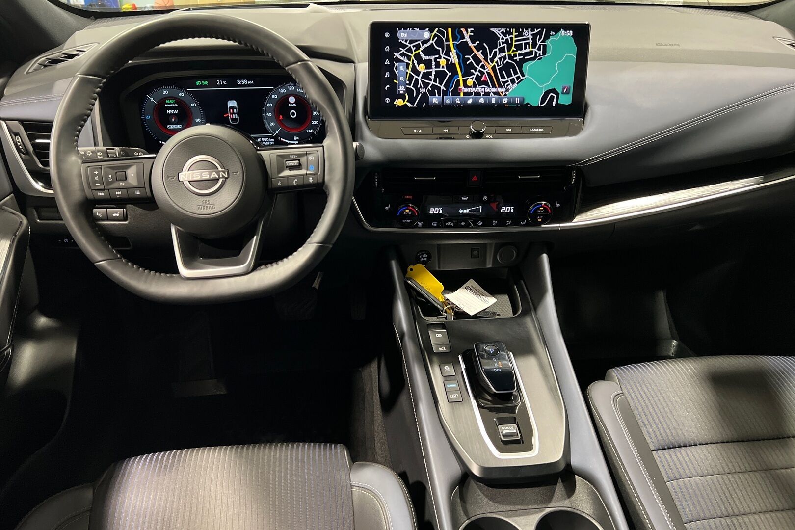 Nissan Qashqai iso kuva 7