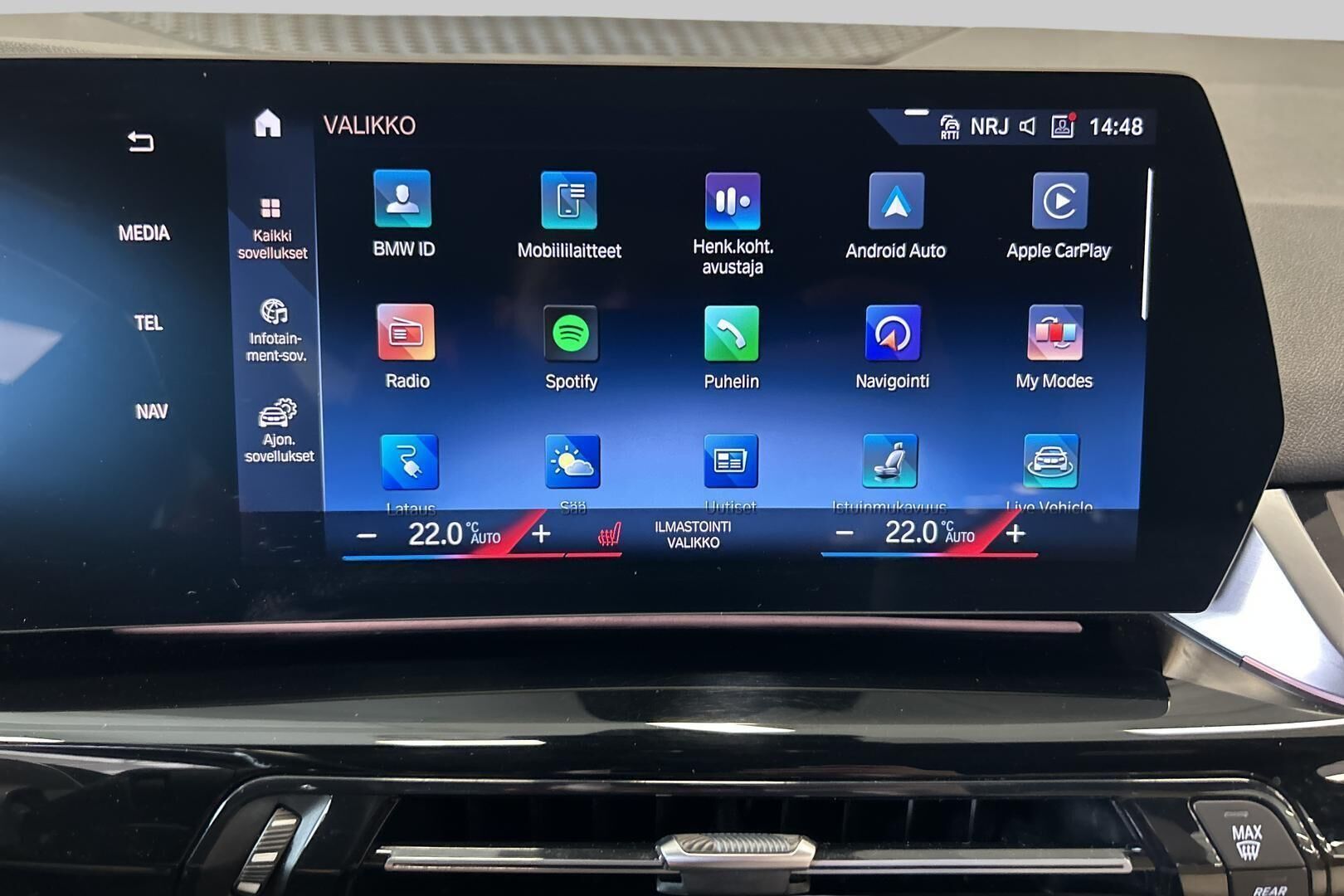 BMW 2-SARJA iso kuva 19