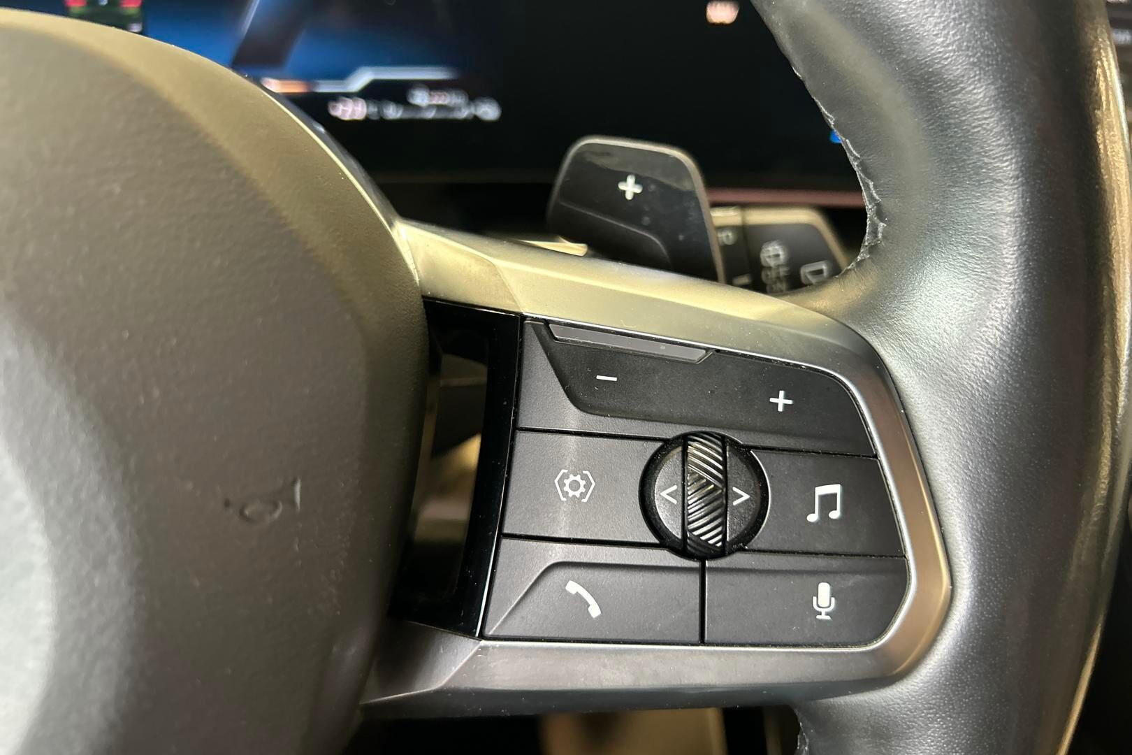 BMW 2-SARJA iso kuva 30