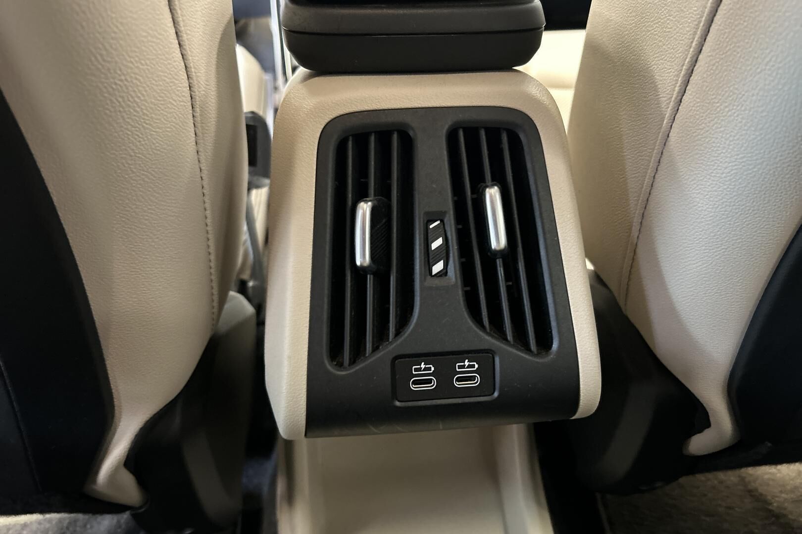 BMW 2-SARJA iso kuva 36