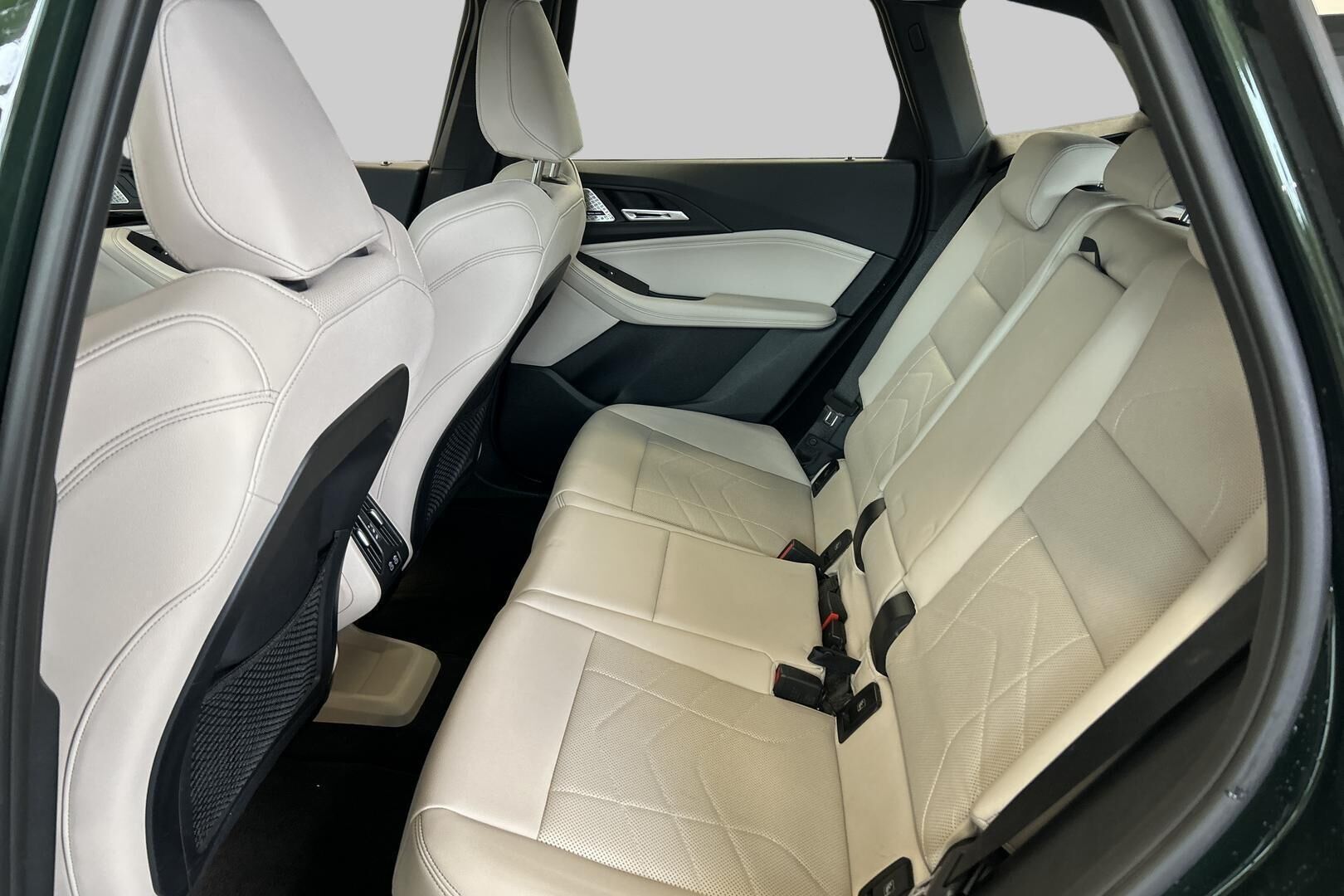 BMW 2-SARJA iso kuva 9