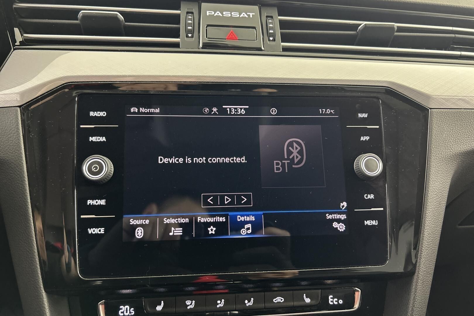 Volkswagen Passat iso kuva 17
