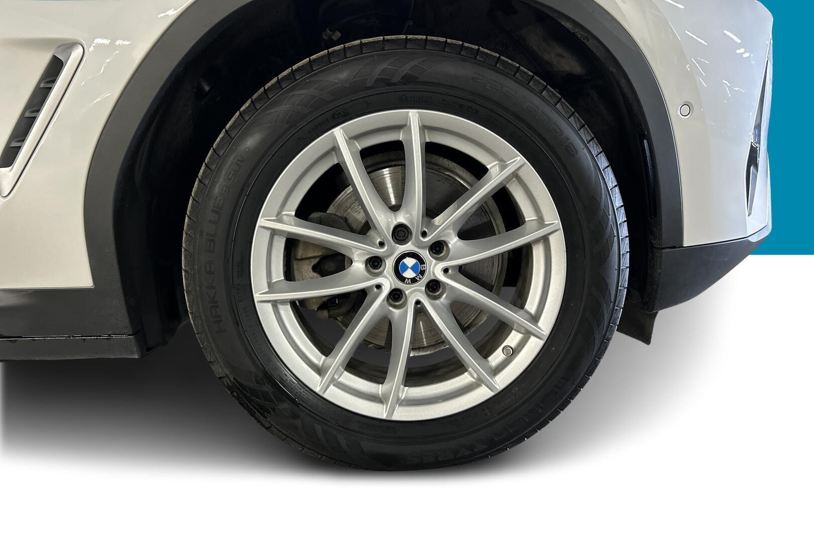 BMW X3 iso kuva 13