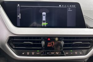 BMW 1-SARJA esikatselu 28