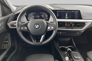 BMW 1-SARJA esikatselu 17