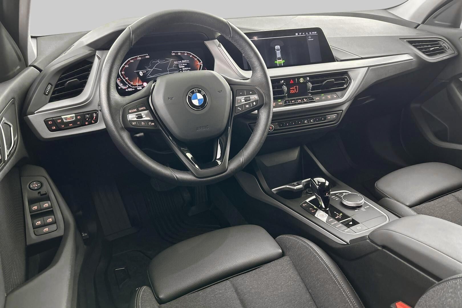 BMW 1-SARJA iso kuva 28
