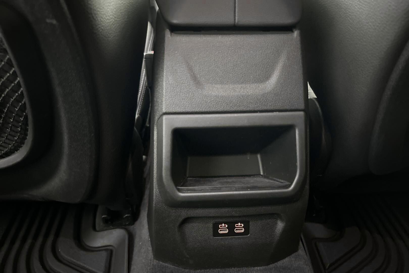 BMW 1-SARJA iso kuva 19