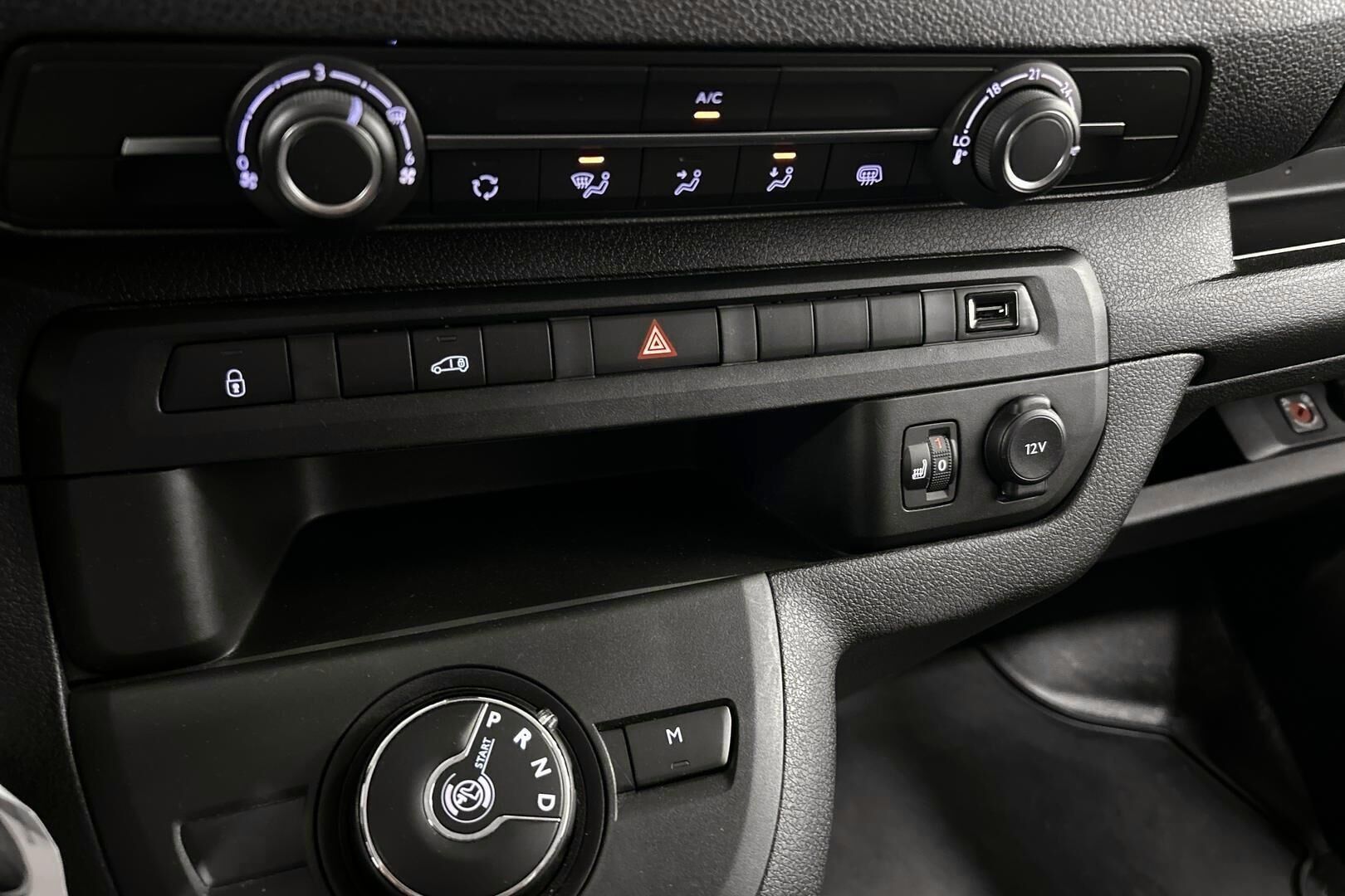 Opel Vivaro iso kuva 14