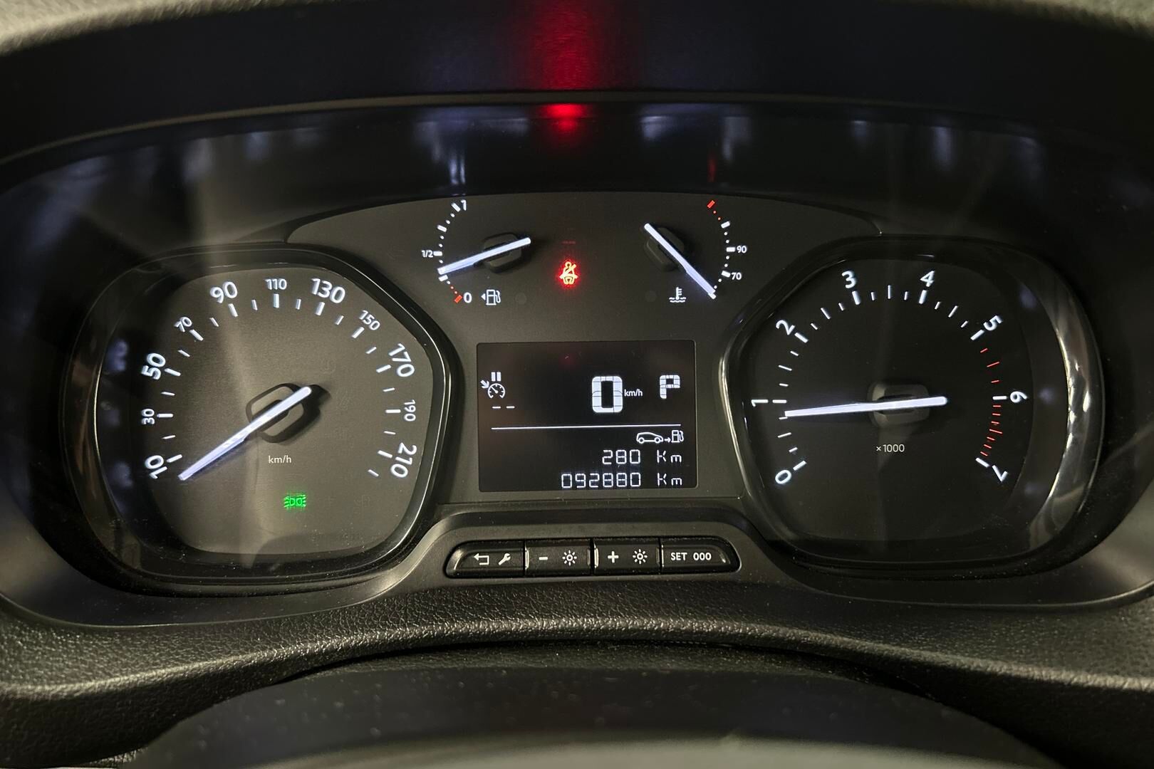 Opel Vivaro iso kuva 10