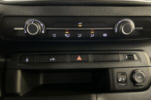 Opel Vivaro esikatselu 28