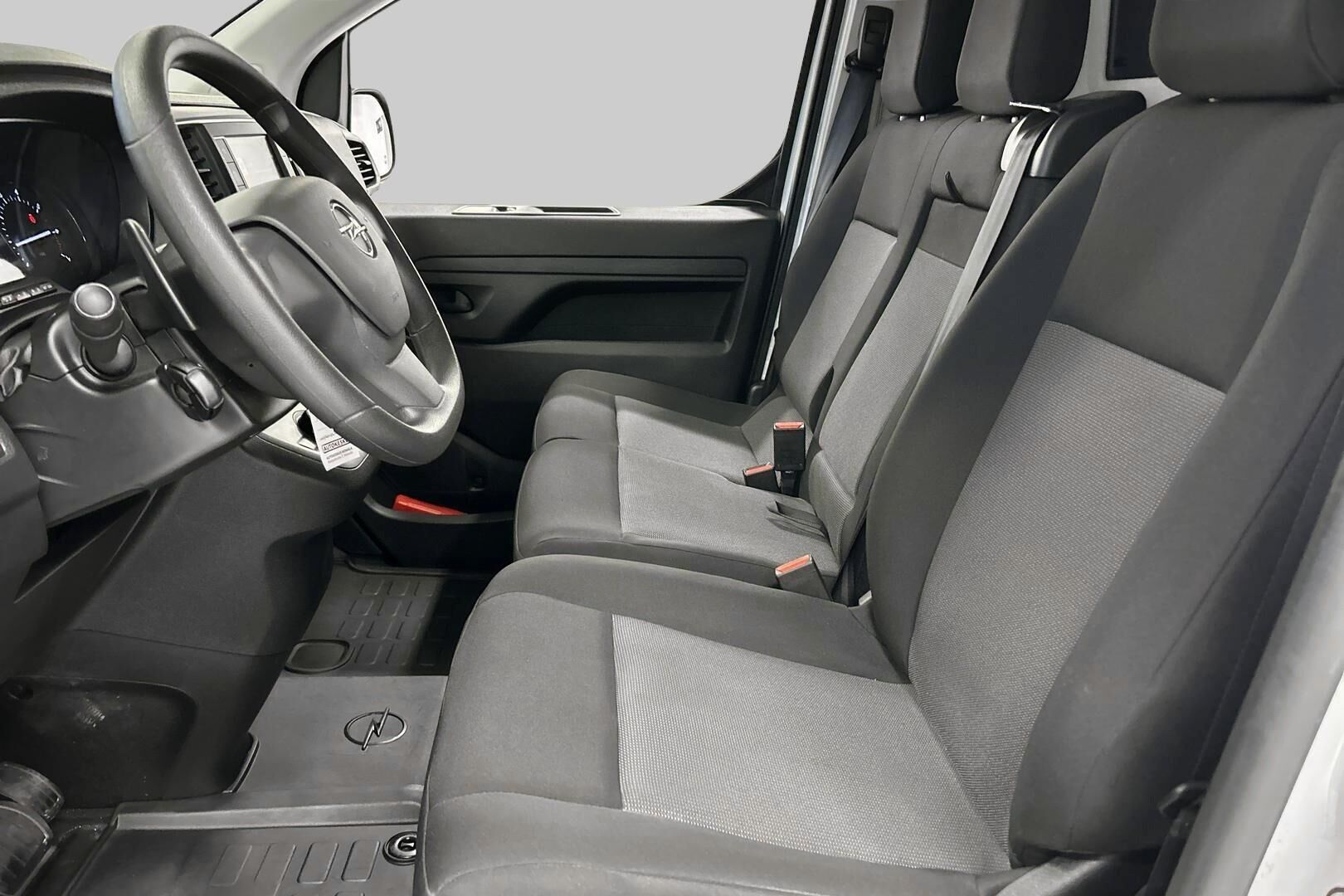 Opel Vivaro iso kuva 7