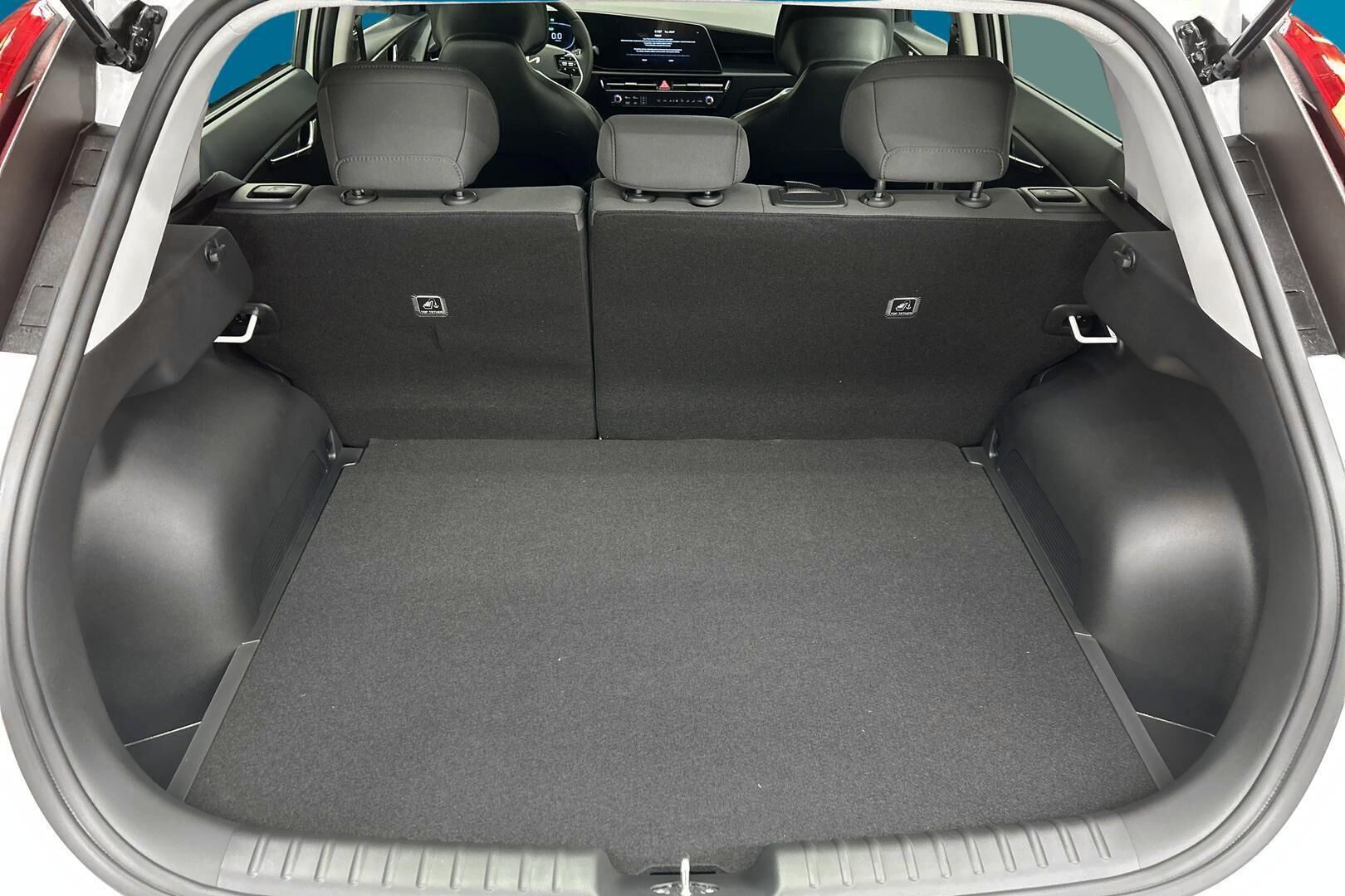 Kia Niro iso kuva 11