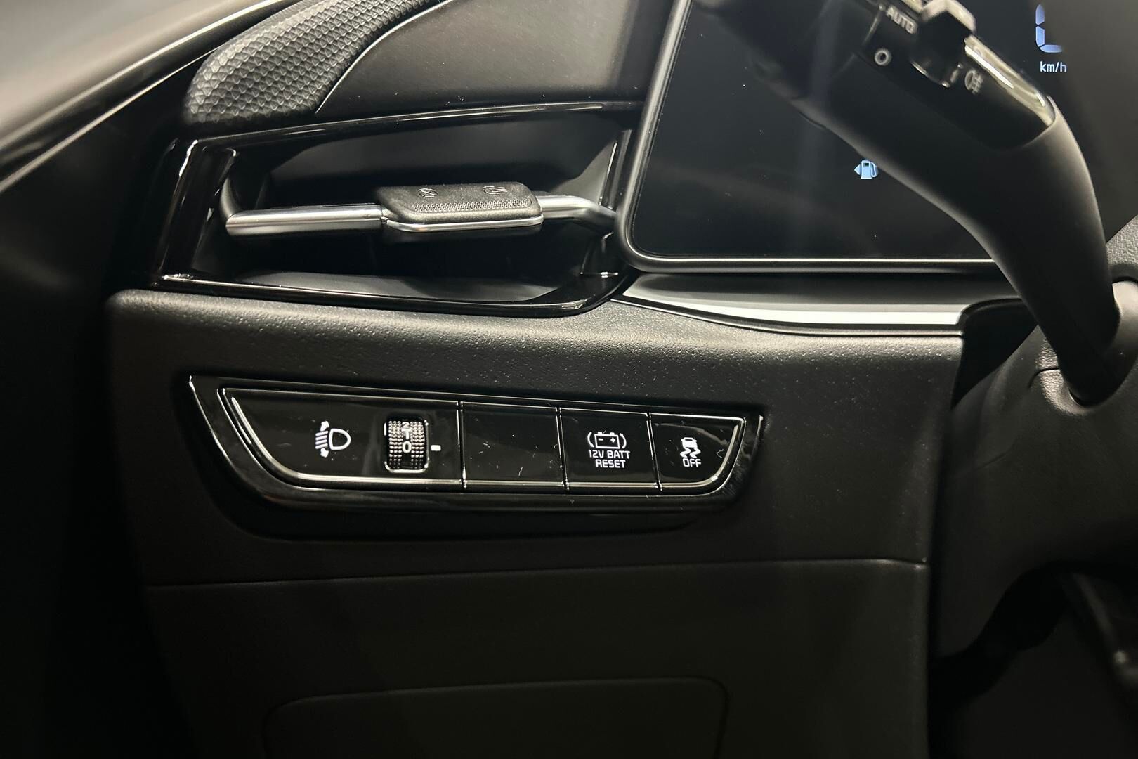Kia Niro iso kuva 21