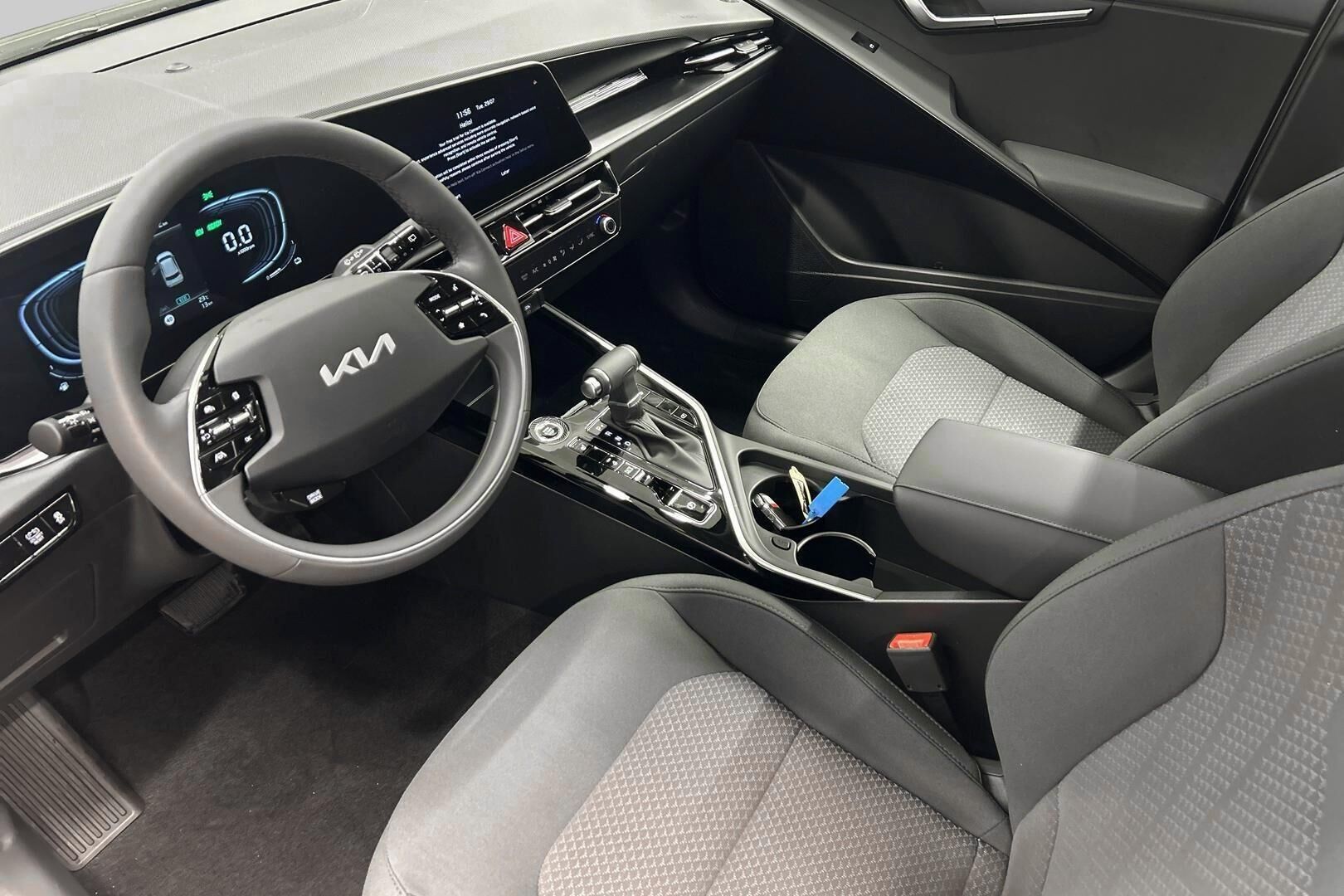 Kia Niro iso kuva 8