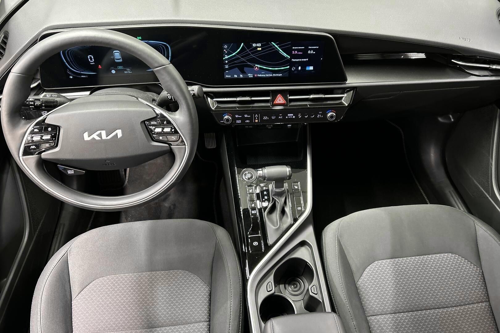 Kia Niro iso kuva 10