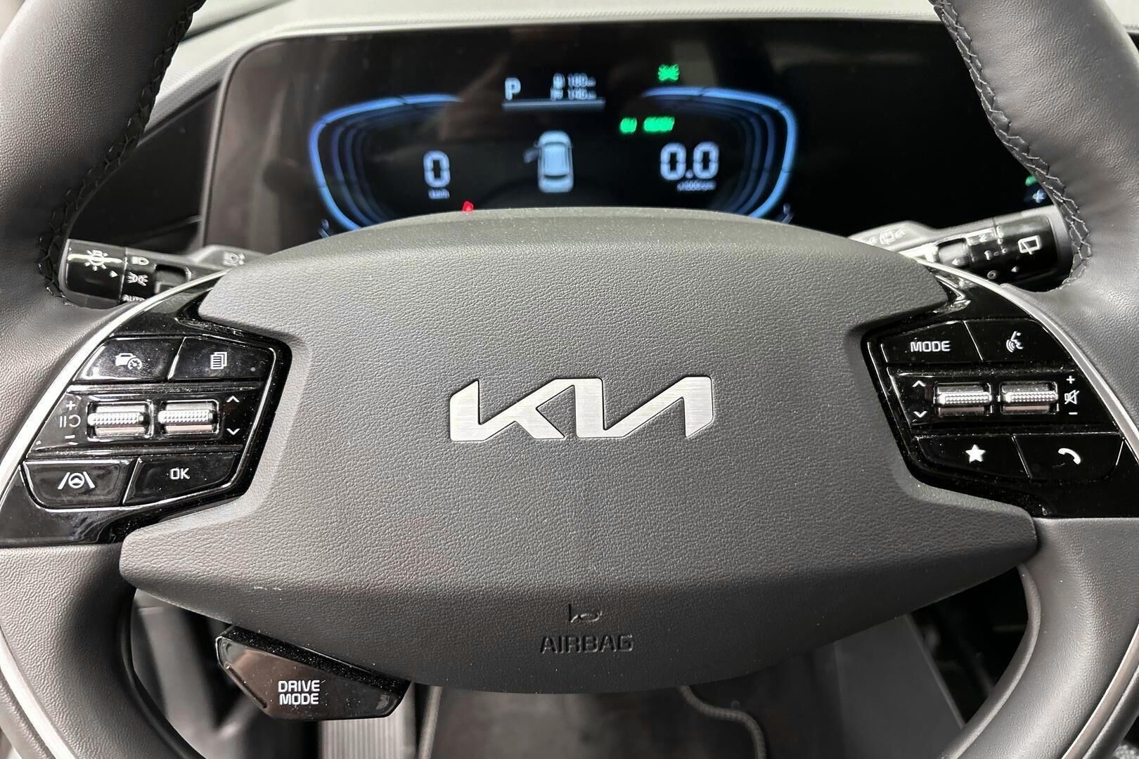 Kia Niro iso kuva 17