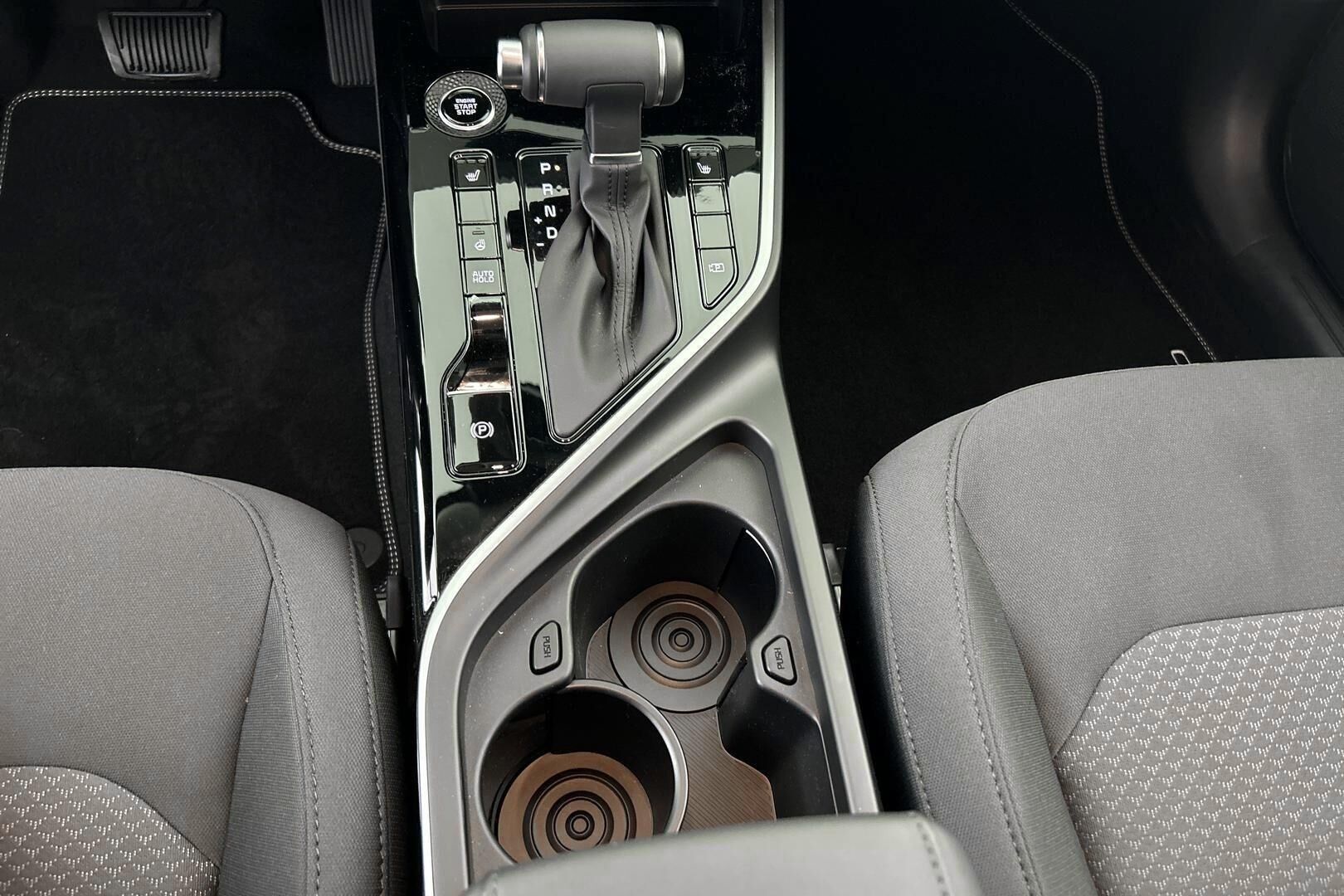 Kia Niro iso kuva 21
