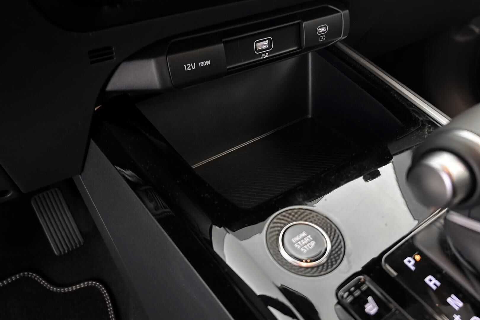 Kia Niro iso kuva 22