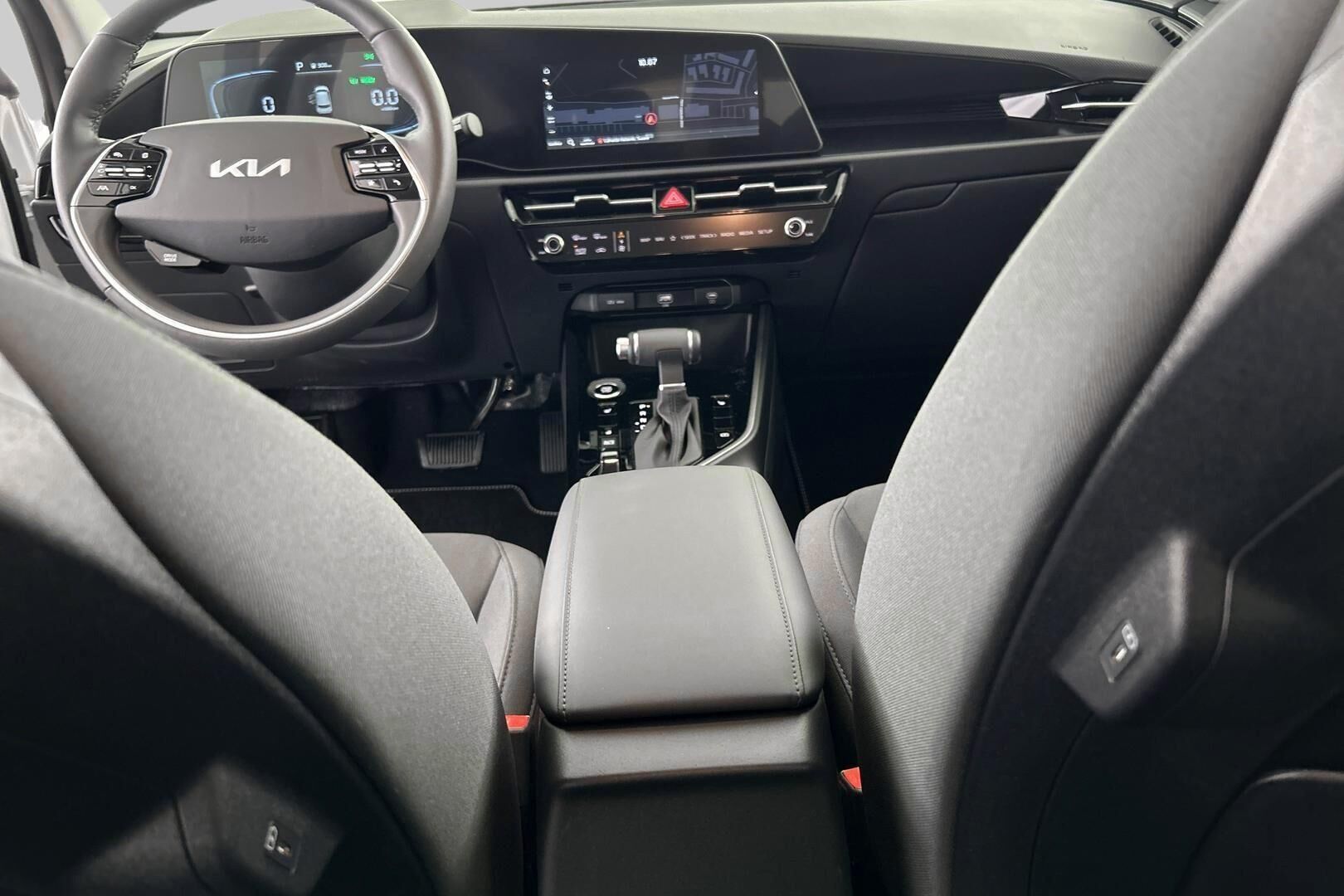 Kia Niro iso kuva 31