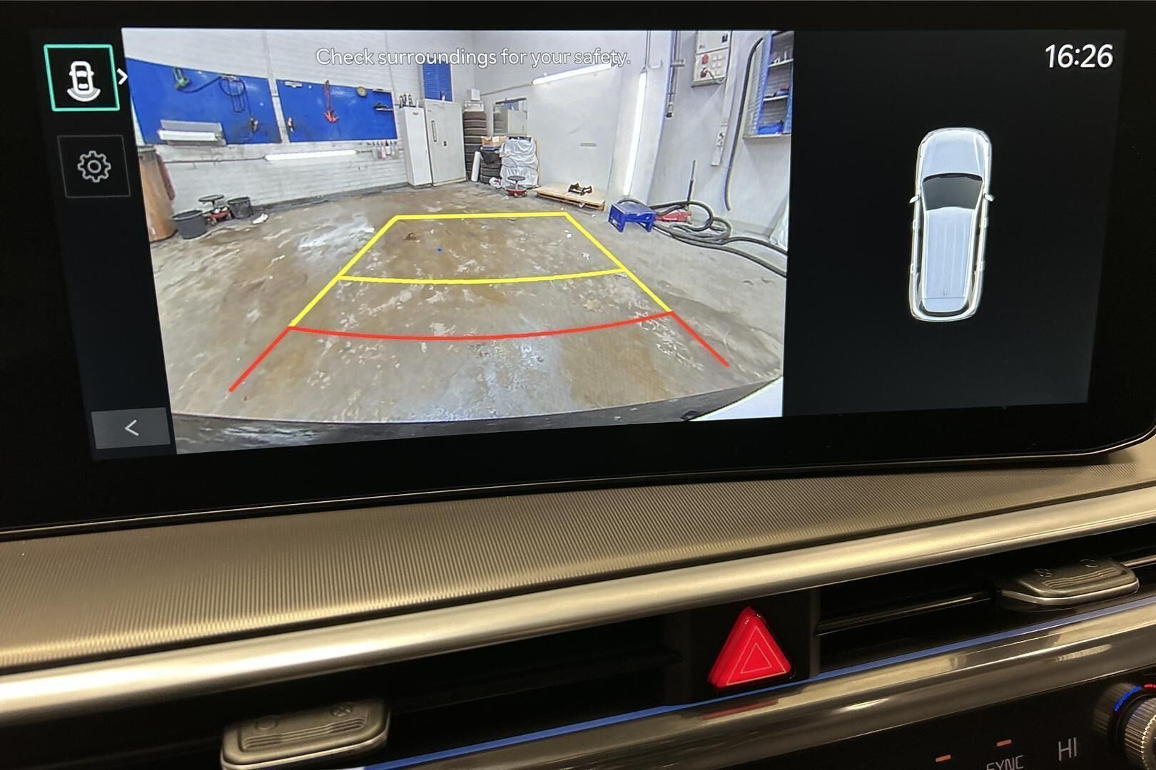 Kia Sorento iso kuva 16