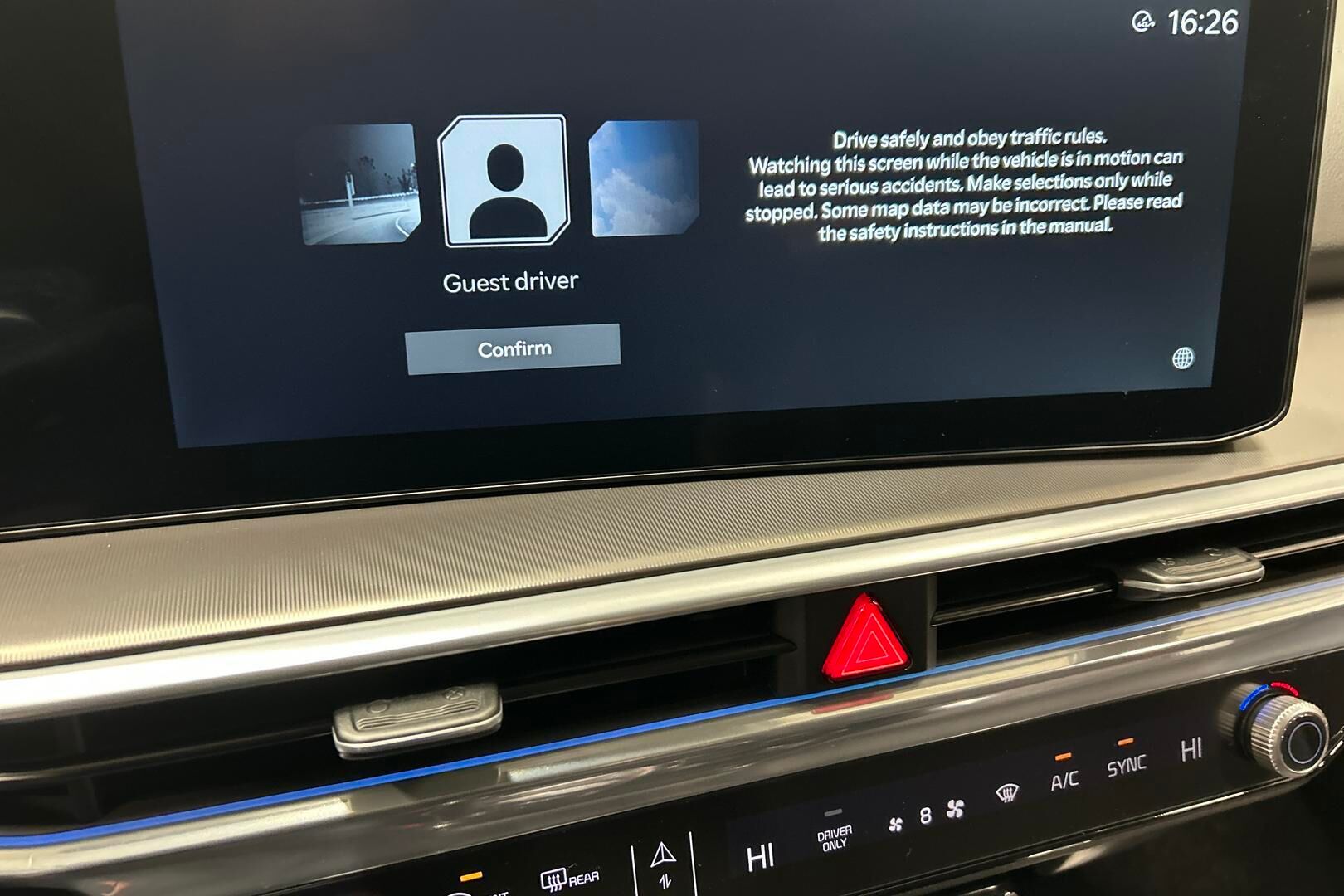 Kia Sorento iso kuva 17