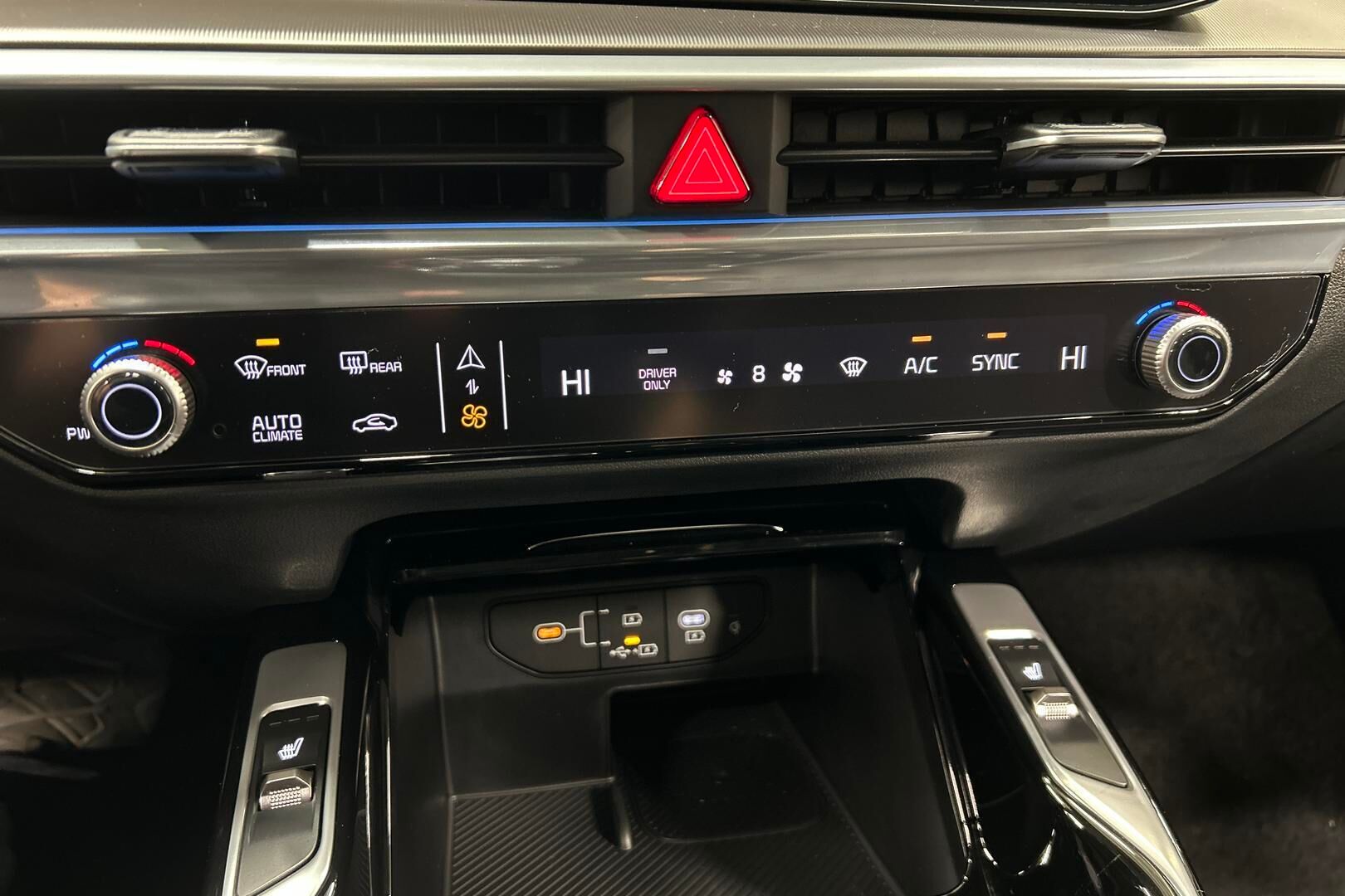 Kia Sorento iso kuva 18