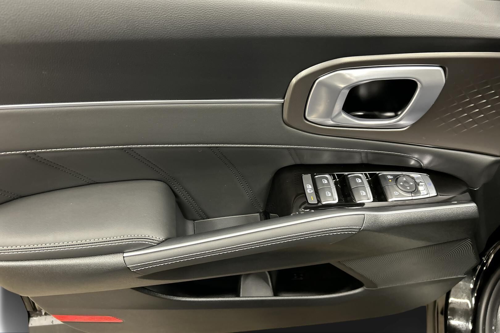 Kia Sorento iso kuva 21