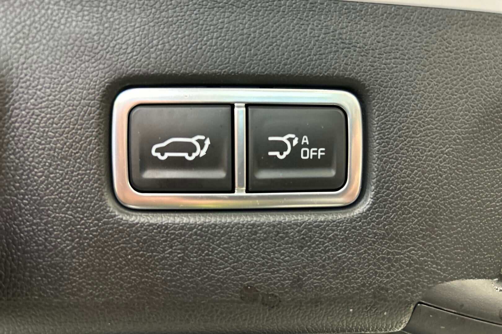 Kia Sorento iso kuva 20