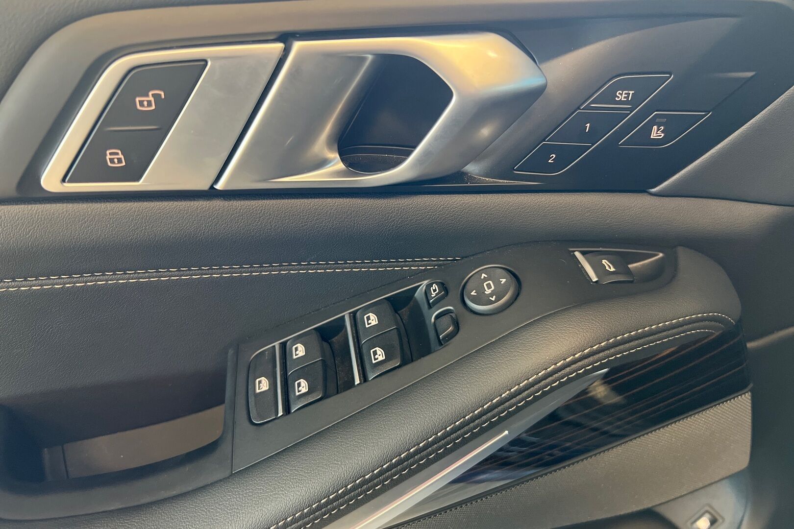 BMW X5 iso kuva 12