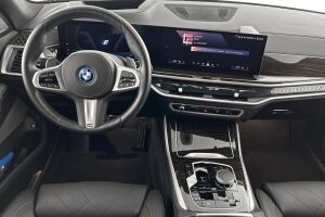 BMW X5 esikatselu 9