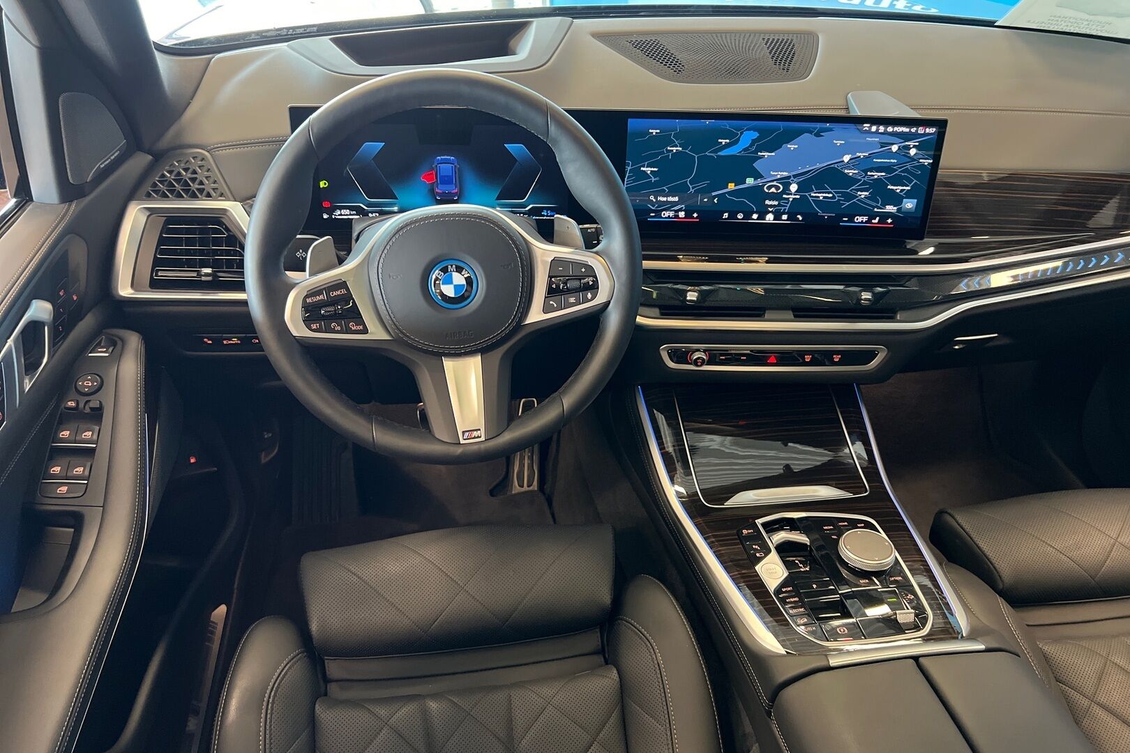 BMW X5 iso kuva 2