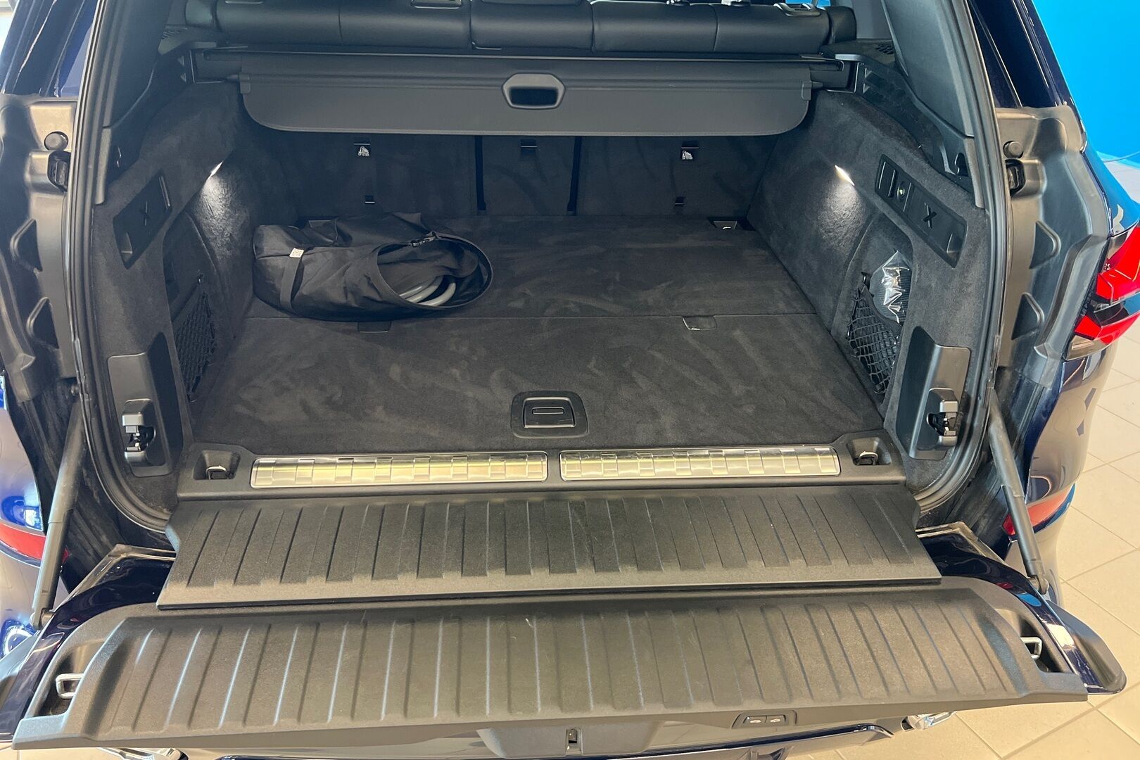 BMW X5 iso kuva 8